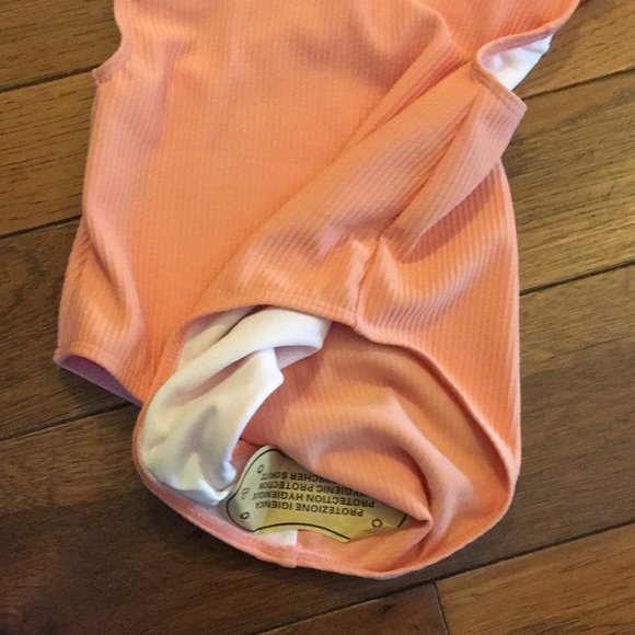 Women’s One Piece Swimsuit - Picture 3 of 5